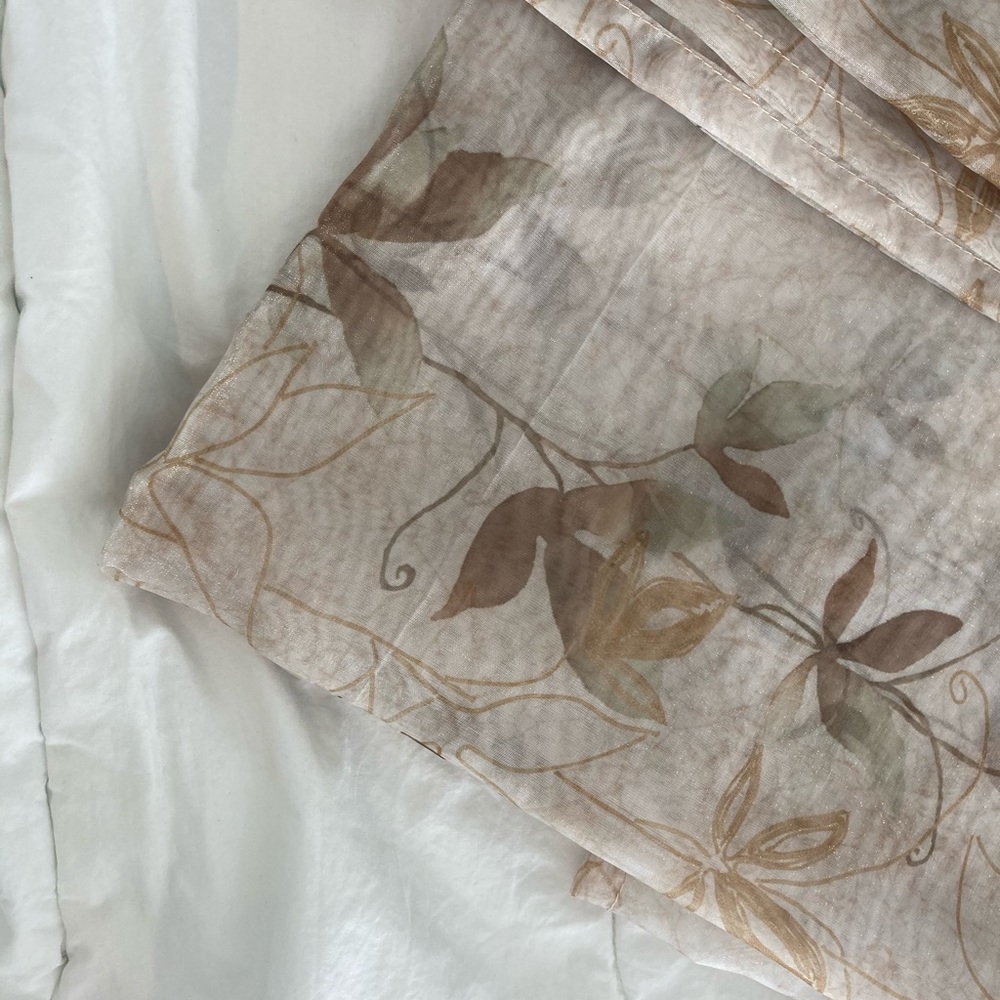 Window sheers leaf print - Picture 3 of 4